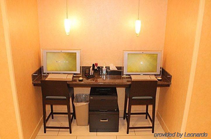 Aloft Airport At Cascade Station Hotel 3*