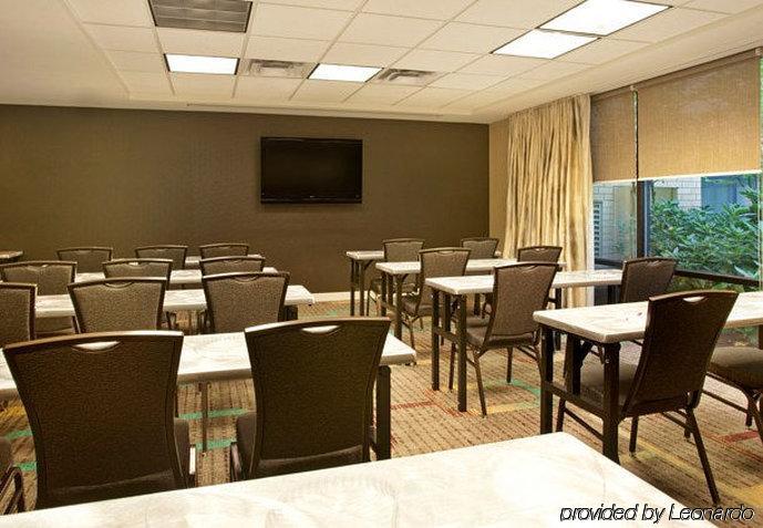 Aloft Airport At Cascade Station 3* Portland