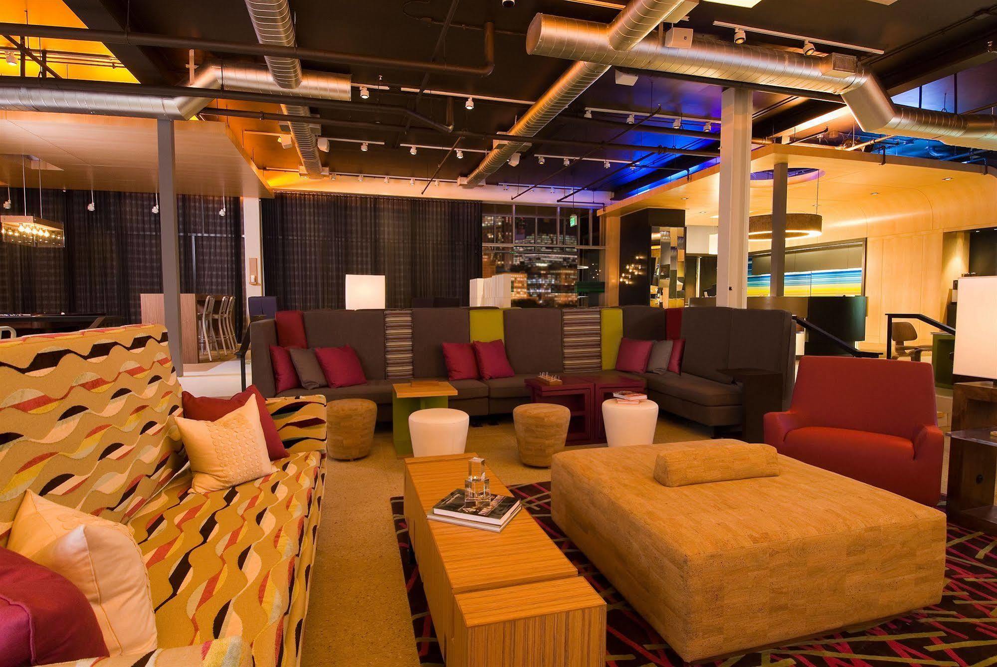 Aloft Airport At Cascade Station 3*