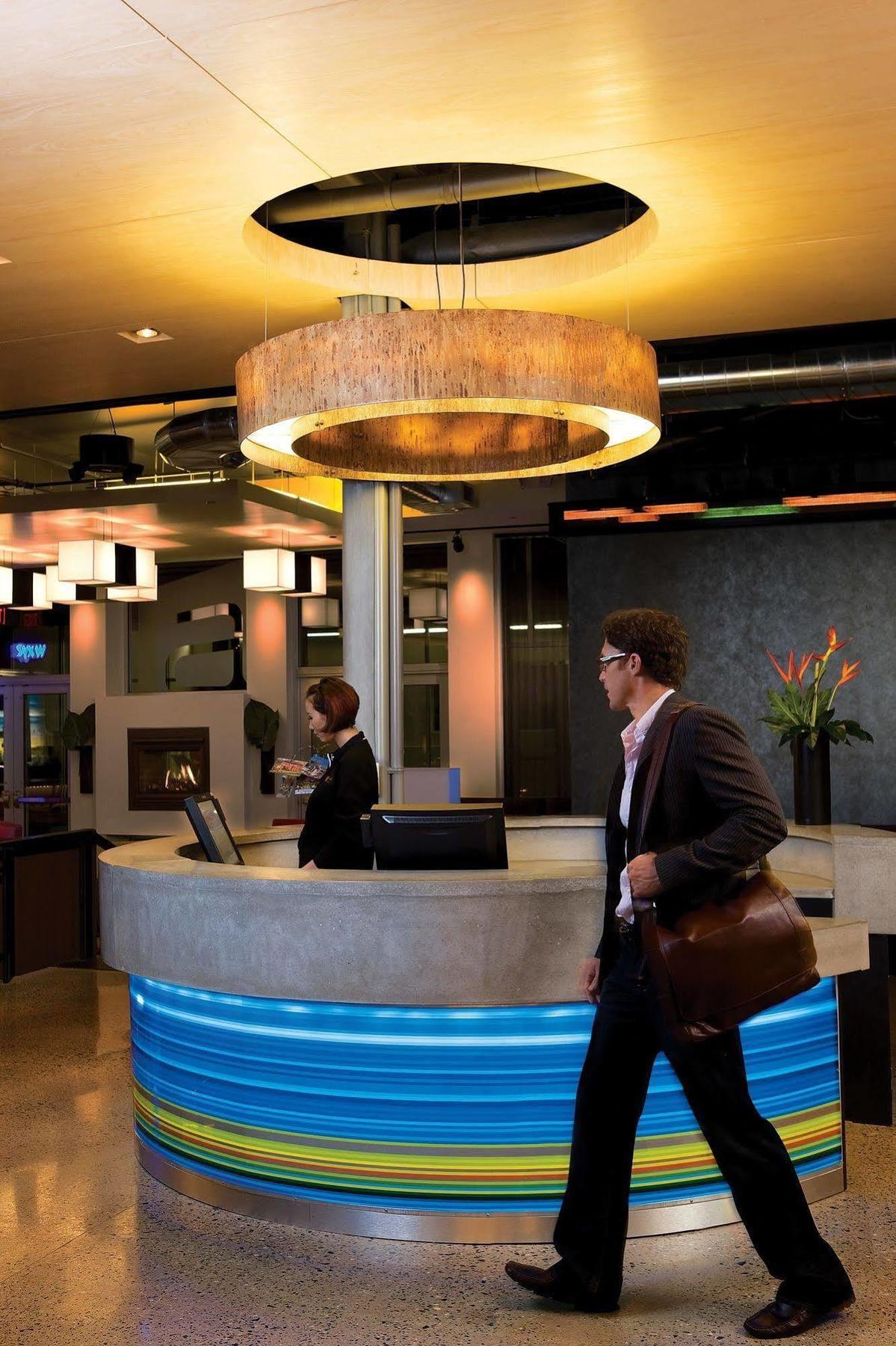 Aloft Airport At Cascade Station Hotel 3*